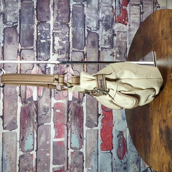 b makowsky Two-Tone Leather Hobo Shoulder Bag - Picture 3 of 12